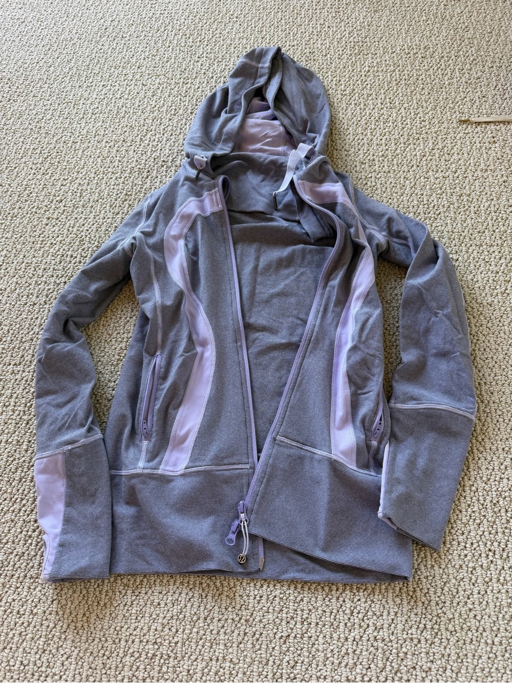 Vintage Lululemon purple with stripe detailing zip jacket define